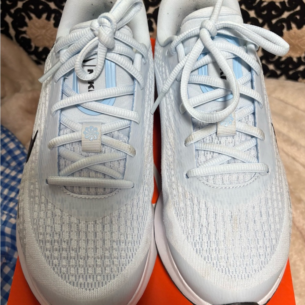 Nike Women's Sky Blue Athletic Shoes